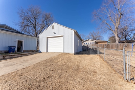 Country Home With Shop For Sale In Baxter County Arkansas - image 35