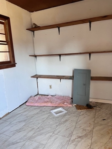 Home In Rogersville, Tennessee - image 6