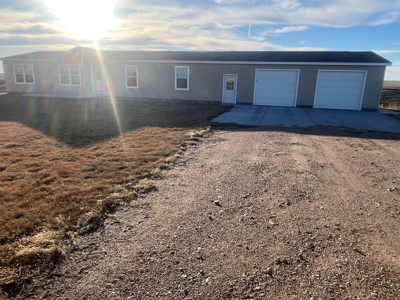 Charming  Home on 10 Acres in Frontier County NE - image 14