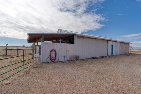 Central New Mexico Horse Property on 40 Acres - image 39