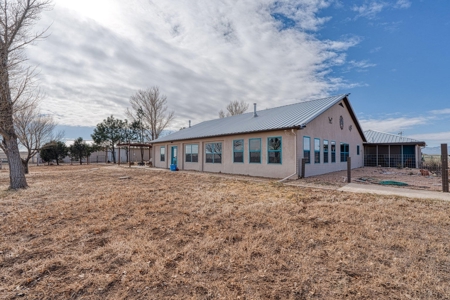 Central New Mexico Horse Property on 40 Acres - image 35