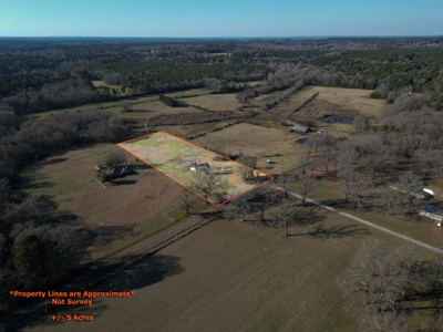 5 Acre Lot in Hallsville, Texas - image 16