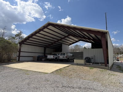 Versatile Commercial Property for Sale in Jacksonville, AL - image 3