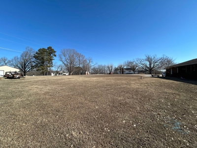 Large home with land for sale near town. Ava, Mo - image 34