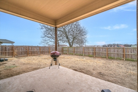 Country Home For Sale in Emory, Texas - image 24