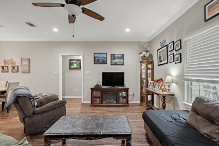 Country Home For Sale in Emory, Texas - image 8