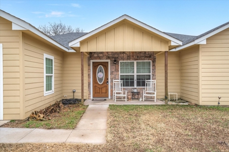 Country Home For Sale in Emory, Texas - image 6