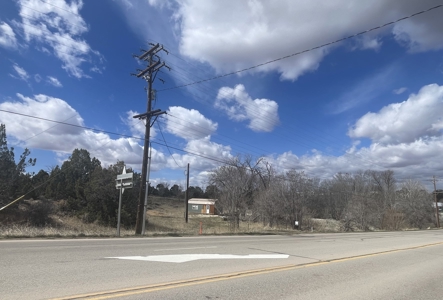 Tiny Home on Residential Lot in Dove Creek, Co - image 15