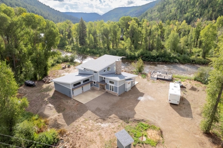 Riverfront Home in Dolores, Colorado - image 5