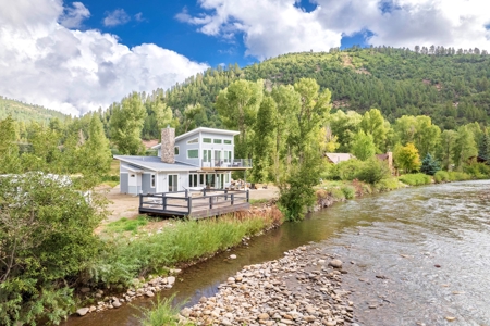 Riverfront Home in Dolores, Colorado - image 7