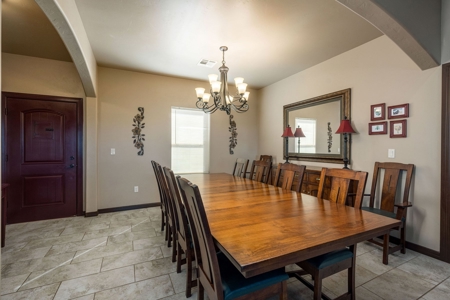 Beautiful Home and Farm for Sale in Chamberino, New Mexico - image 6
