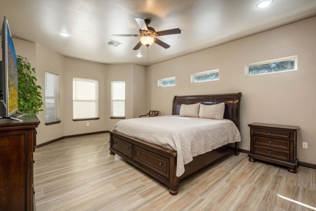 Beautiful Home and Farm for Sale in Chamberino, New Mexico - image 15
