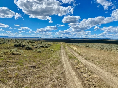 Little Bullwhacker Grazing & Milk River Montana Hay Base - image 8