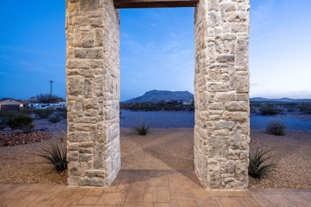 Newly Built Custom Home for Sale in Las Cruces, NM - image 3