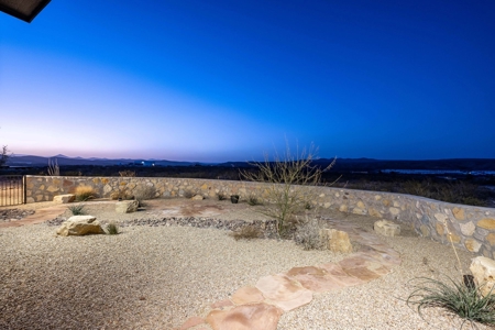 Newly Built Custom Home for Sale in Las Cruces, NM - image 39