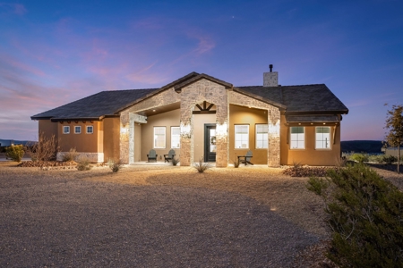 Newly Built Custom Home for Sale in Las Cruces, NM - image 1