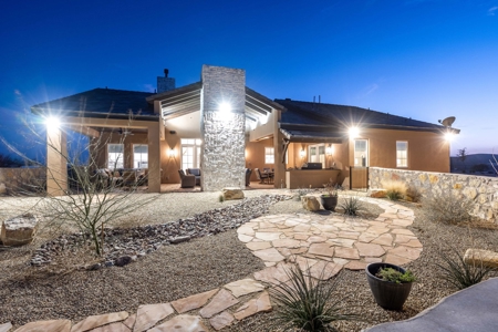 Newly Built Custom Home for Sale in Las Cruces, NM - image 40