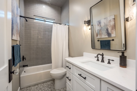 Newly Built Custom Home for Sale in Las Cruces, NM - image 34