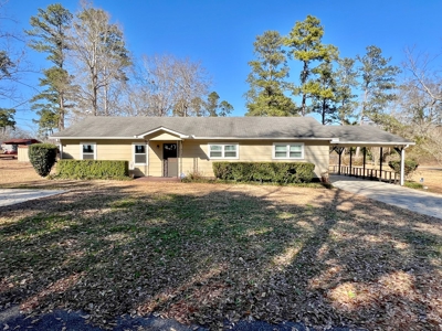 Slocomb Alabama Home for Sale - Corner Lot w/ barn - image 23