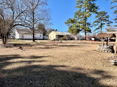 Slocomb Alabama Home for Sale - Corner Lot w/ barn - image 32