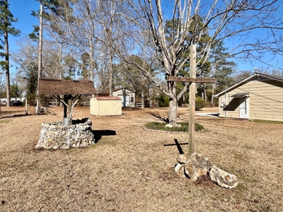 Slocomb Alabama Home for Sale - Corner Lot w/ barn - image 24