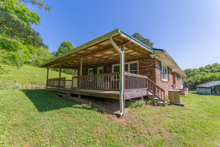Multi-Family Estate and Land for Sale in Waynesboro, TN - image 32