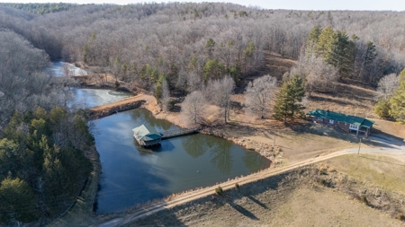 Multi-Family Estate and Land for Sale in Waynesboro, TN - image 2