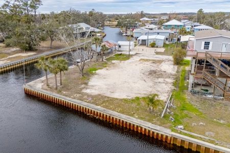 Vacant Waterfront Property in Suwannee, FL - image 16