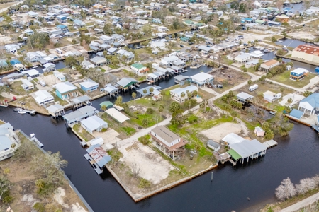 Vacant Waterfront Property in Suwannee, FL - image 9