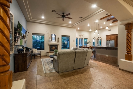 Exquisite Home for Sale in Las Cruces, NM - image 8