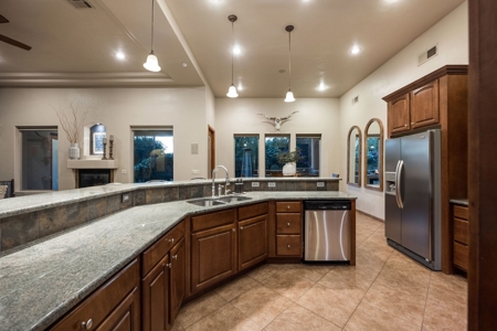 Exquisite Home for Sale in Las Cruces, NM - image 17
