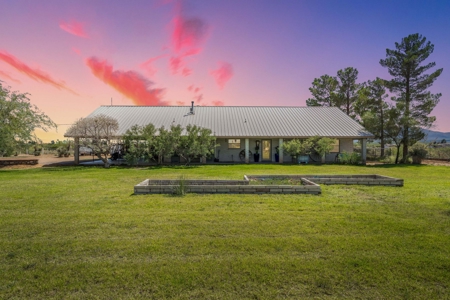 Equestrian Estate for Sale in Chaparral, NM - image 2