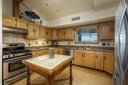 Equestrian Estate for Sale in Chaparral, NM - image 14