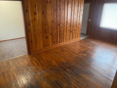 Charming 4-Bedroom Home In Prime In-Town Location! - image 11
