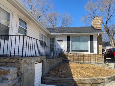 Charming 4-Bedroom Home In Prime In-Town Location! - image 20