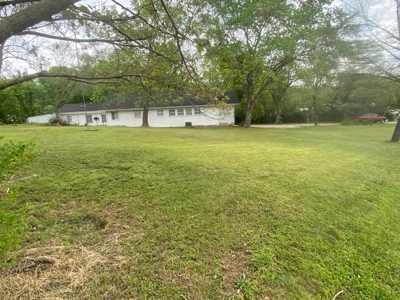 Charming 4-Bedroom Home In Prime In-Town Location! - image 46