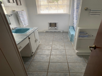 Charming 4-Bedroom Home In Prime In-Town Location! - image 3