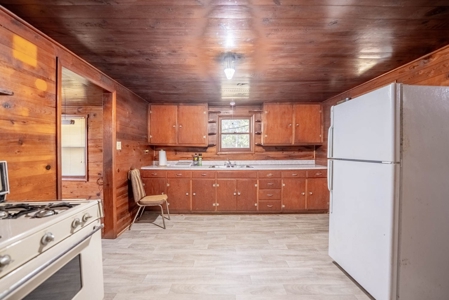 Hobby Farm for Sale in Oregon County Missouri - image 45
