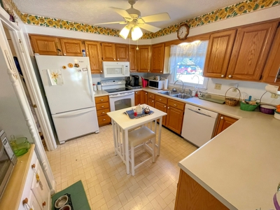 Home For Sale In Wytheville VA - image 8