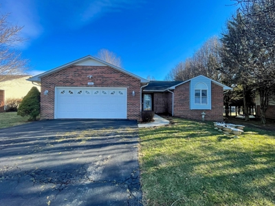 Home For Sale In Wytheville VA - image 2