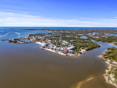 Charming 2BR/2BA Condo in Cedar Key, Florida. Full furnished move in ready. - image 14