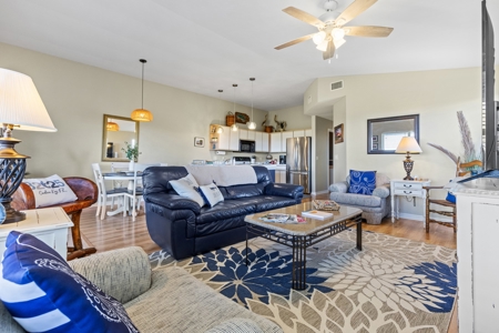 Charming 2BR/2BA Condo in Cedar Key, Florida. Full furnished move in ready. - image 37