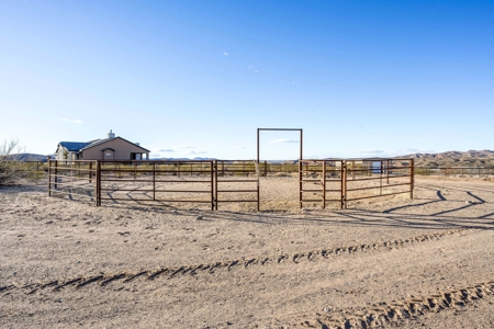 Luxury Equestrian Property for Sale in Las Cruces, NM - image 49