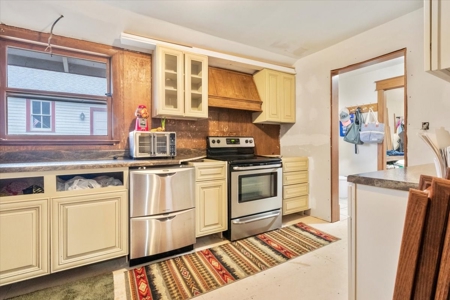 West Plains Missouri Home in Town Near Downtown - image 10