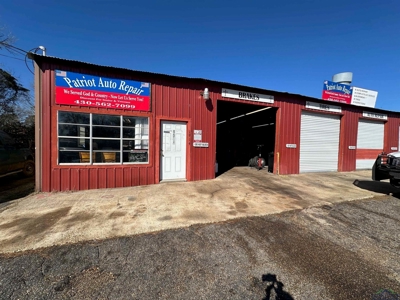 Turnkey Tire Shop and Commercial Building on 2 Acres - image 21