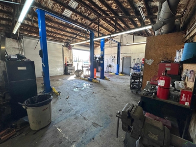 Turnkey Tire Shop and Commercial Building on 2 Acres - image 8