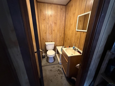 Turnkey Tire Shop and Commercial Building on 2 Acres - image 16