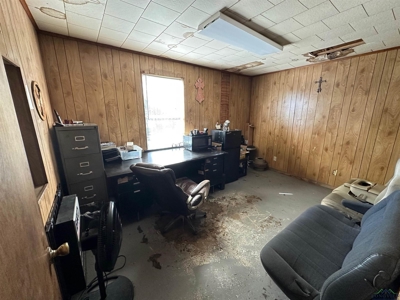 Turnkey Tire Shop and Commercial Building on 2 Acres - image 15