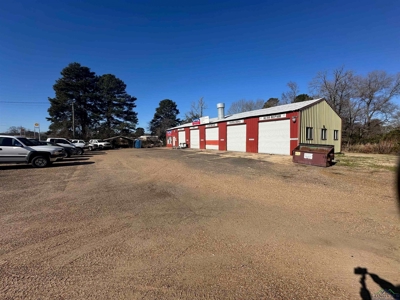 Turnkey Tire Shop and Commercial Building on 2 Acres - image 20