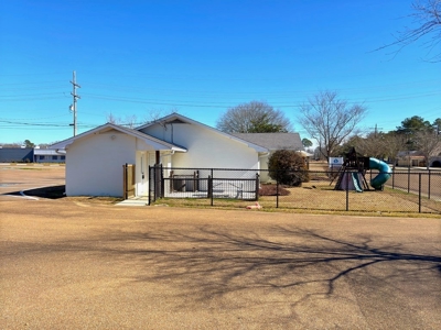 Commercial Office Space For Sale in McComb MS - image 7